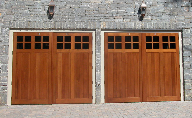 Wood-garage-door-2